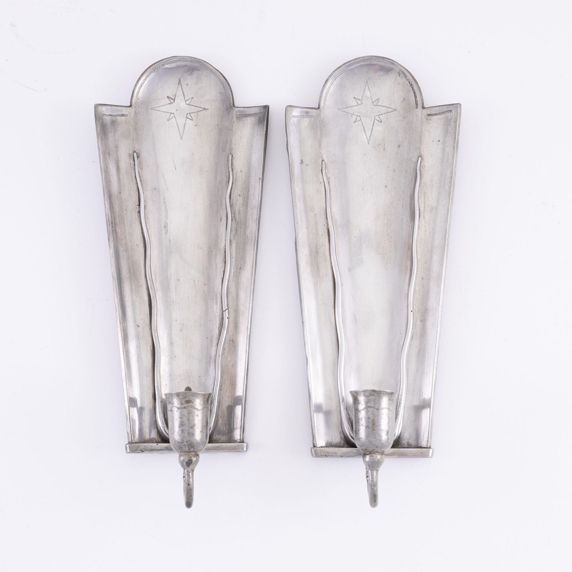 A pair of pewter wall sconces, Taidetakomo Antti Hakkarainen, Finland, 1930-tal.