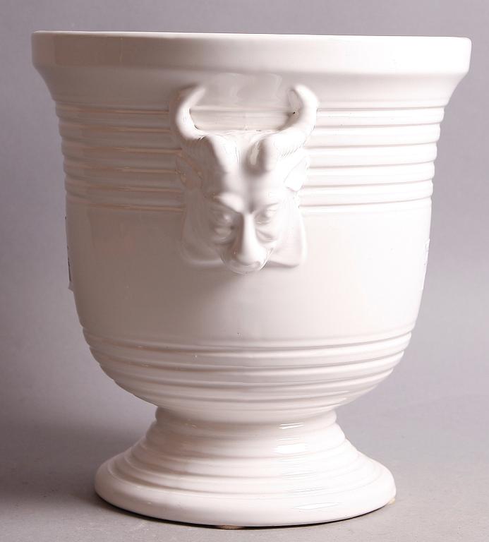 YTTERFODER, fajans, 1900-tal.