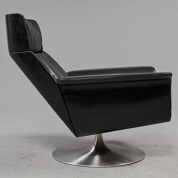 FÅTÖLJ samt FOTPALL, 1960-tal.