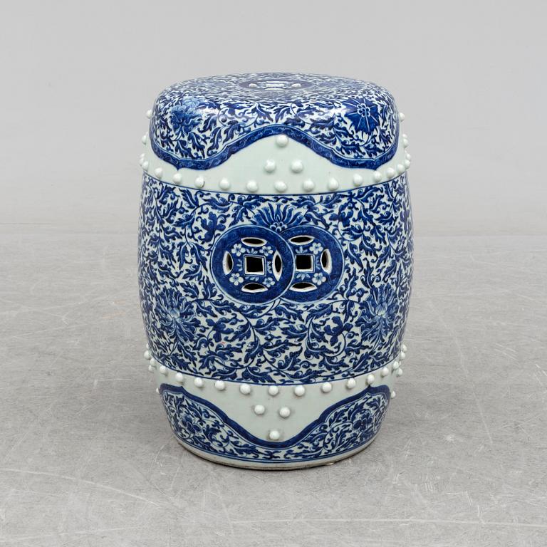 PALL, porslin, Kina, 1800-tal.