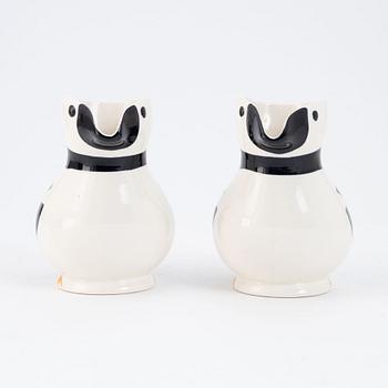 A pair of creamware ewers, "Alkemugge", Egersunds Fayancefabrik, Norway, designed 1910, produced around 1930.