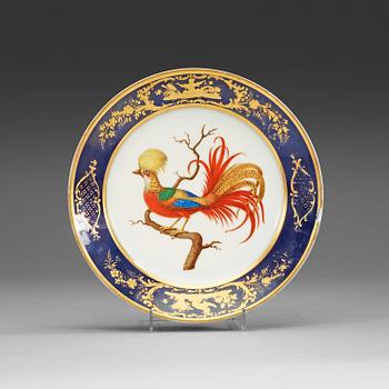 1795. A French dinner plate, circa 1800.