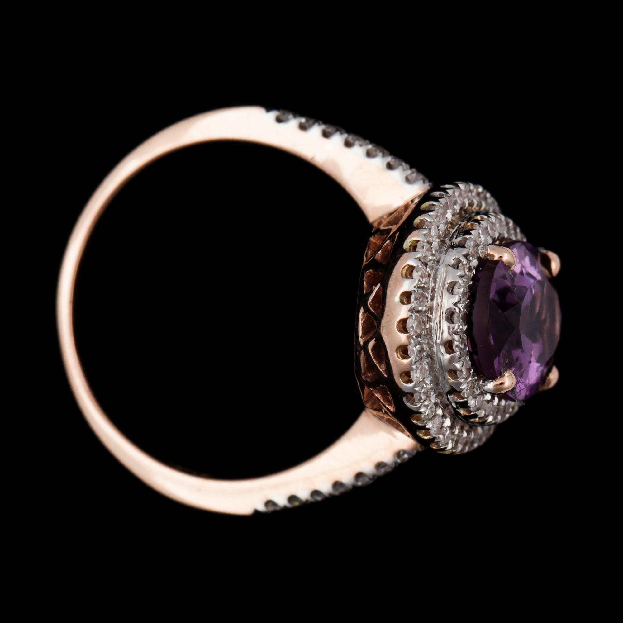 RING, 14k roseguld med ametist ca10x8x6mm, ca3,95 ct och åttkantsslipade diamanter tot ca0,53ct. Vikt 5,2g.