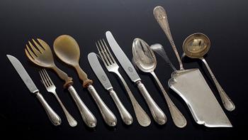 BESTICKUPPSÄTTNING, 74 delar, silver, "Rosen", C.G.H, 1900-talets första kvartal. Vikt ca 4,4 kg inkl stålblad.