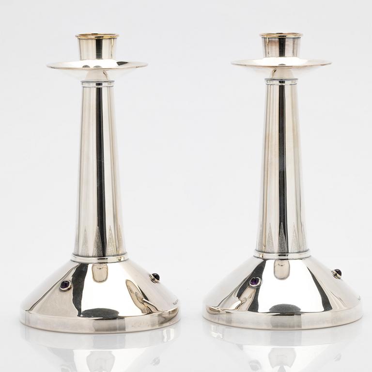 Tage Göthlin, candlesticks, a pair, silver with amethysts, Tesi, Gothenburg, 1965.