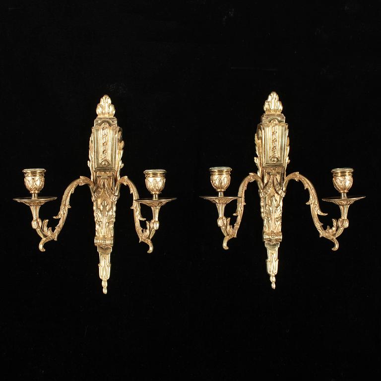 APPLIQUER, ett par. Troligen Ryssland. Omkring sekelskiftet 1900.