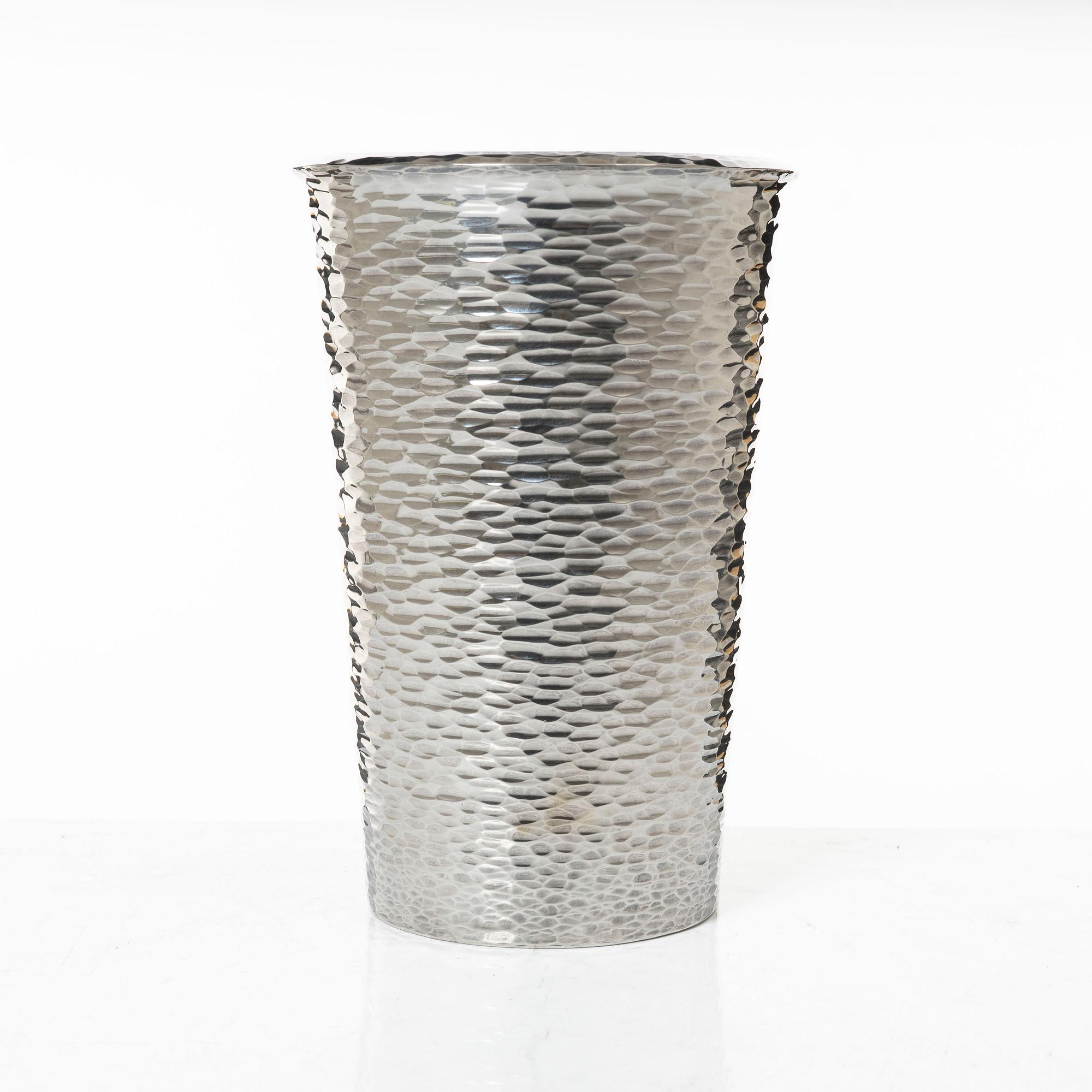 Cup, sterling silver, Roland Lantz, Stockholm 1972.
