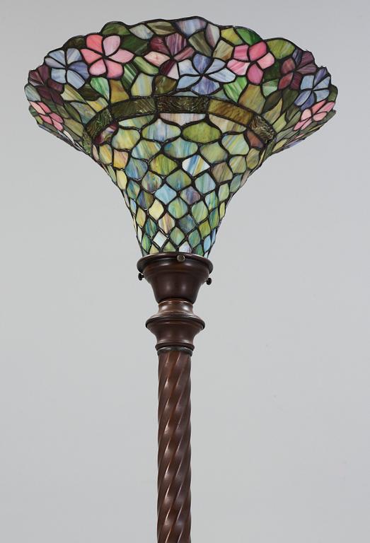 GOLVLAMPA, Tiffany-stil, 1900-talets slut.