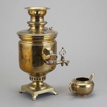 SAMOVAR, mässing, Ryssland, daterad 1889.