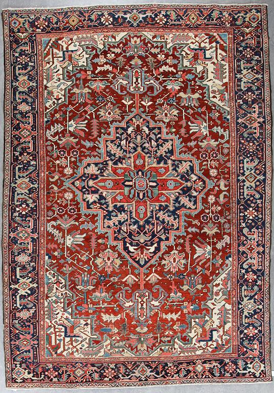 MATTA, semiantik Heris, Ca 315x220 cm.