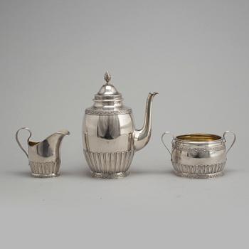 KAFFESERVIS, 3 delar, silver, bland annat Bernhard Hertz AB, Stockholm samt Söderhamn, 1905-17.