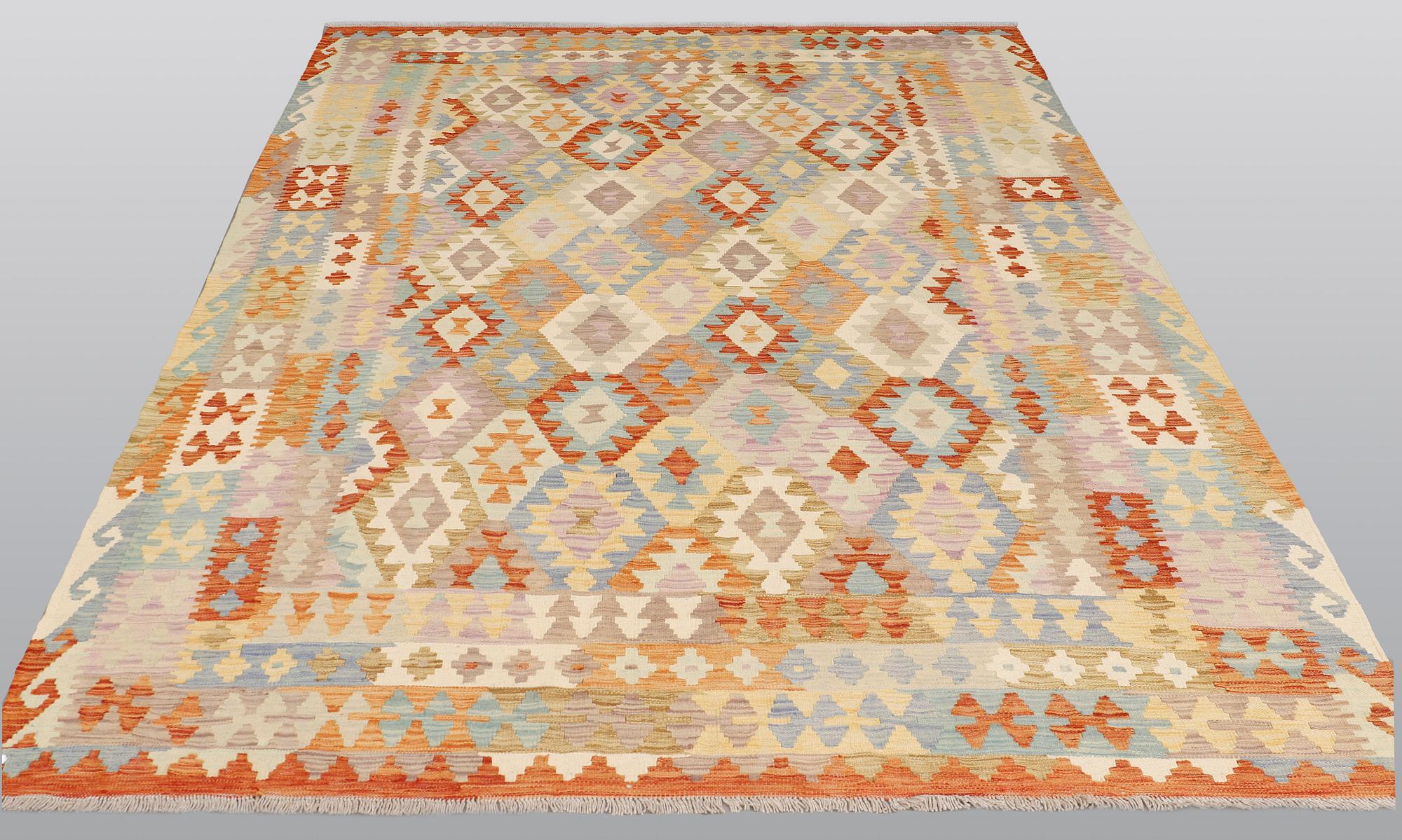 A carpet, Kilim, ca 290 x 203 cm.