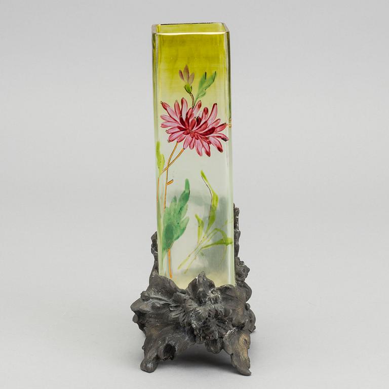 A possibly Gräflich Harrch'se glasfabrik Art Nouveau glass vase.