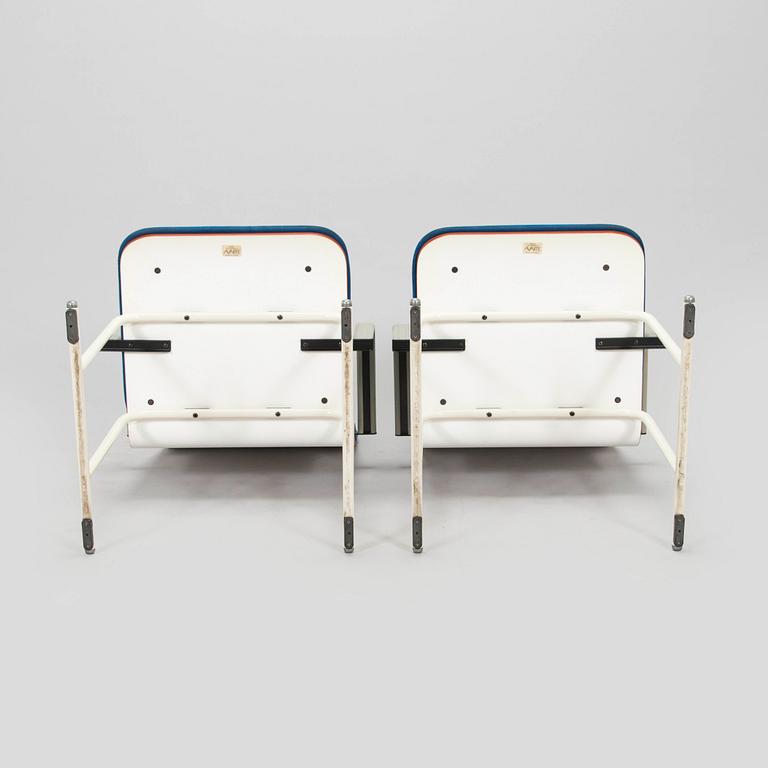Yrjö Kukkapuro, a pair of late 20th century 'Sirkus' chairs for Avarte.