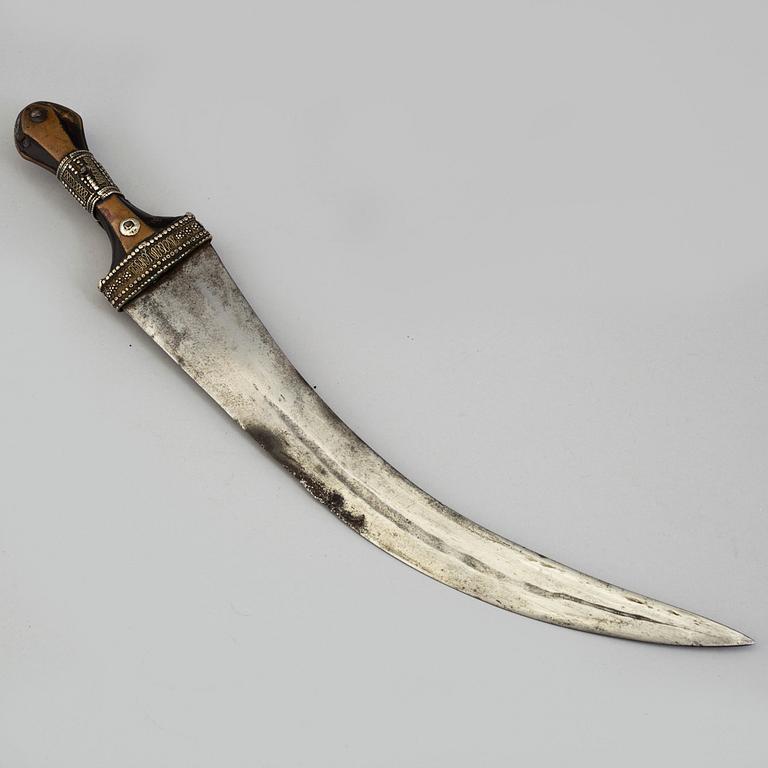 A Oriental Dagger from around year 1900.