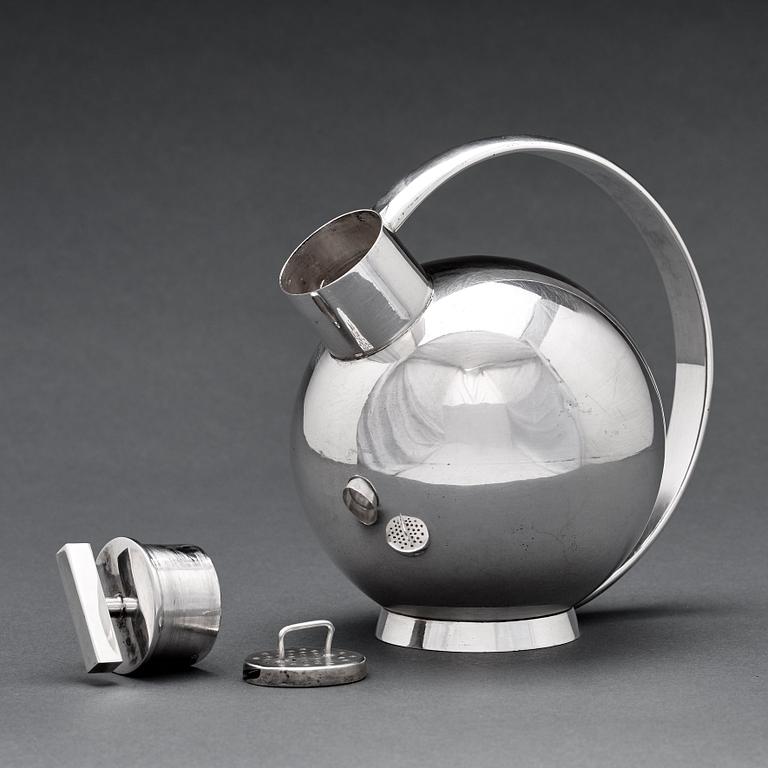 Sylvia Stave, a 830/1000 silver cocktailshaker, probably 1930's, maker's mark PV.