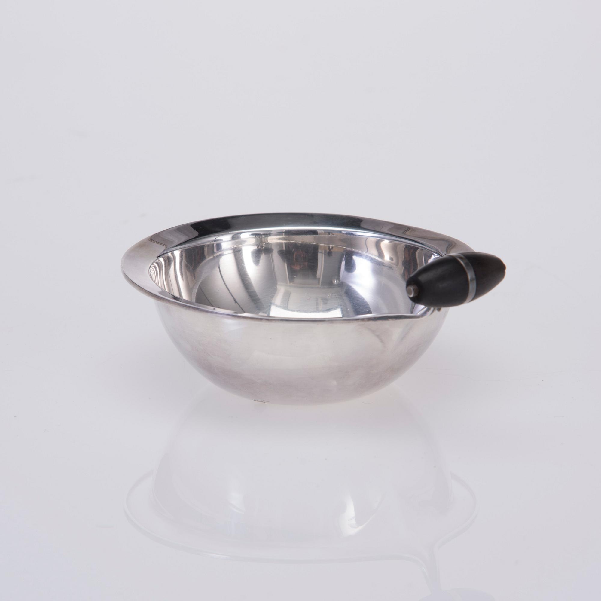 SKÅL, silver och ebenholts, Tapio Wirkkala, Hopeakeskus, Tavastehus 1957.
