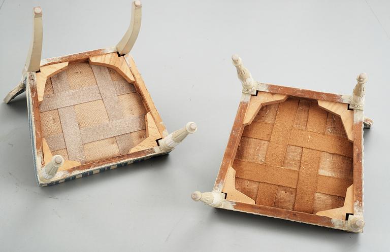 STOLAR, 2+3, sengustavianska resp sengustaviansk stil, tidigt 1800-tal resp omkring 1900.