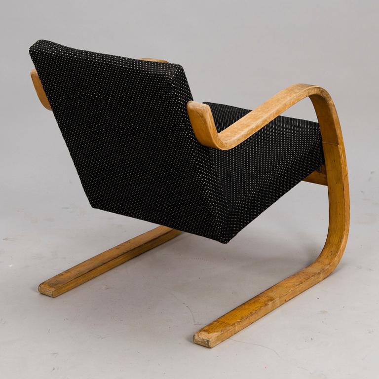 ALVAR AALTO, A 1940s '34/402' armchair for  O.Y. Huonekalu- ja Rakennustyötehdas A.B. Finland.