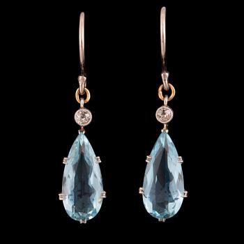 996. A pair of aquamarine and diamond earrings.
