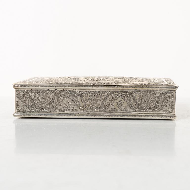 A Persian silver cigarett box, first half of the 20th century. Total weight 266 grams.