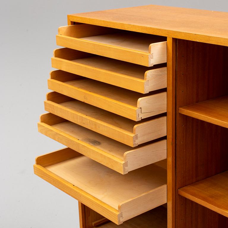 JALUSISKÅP, 1940-tal.