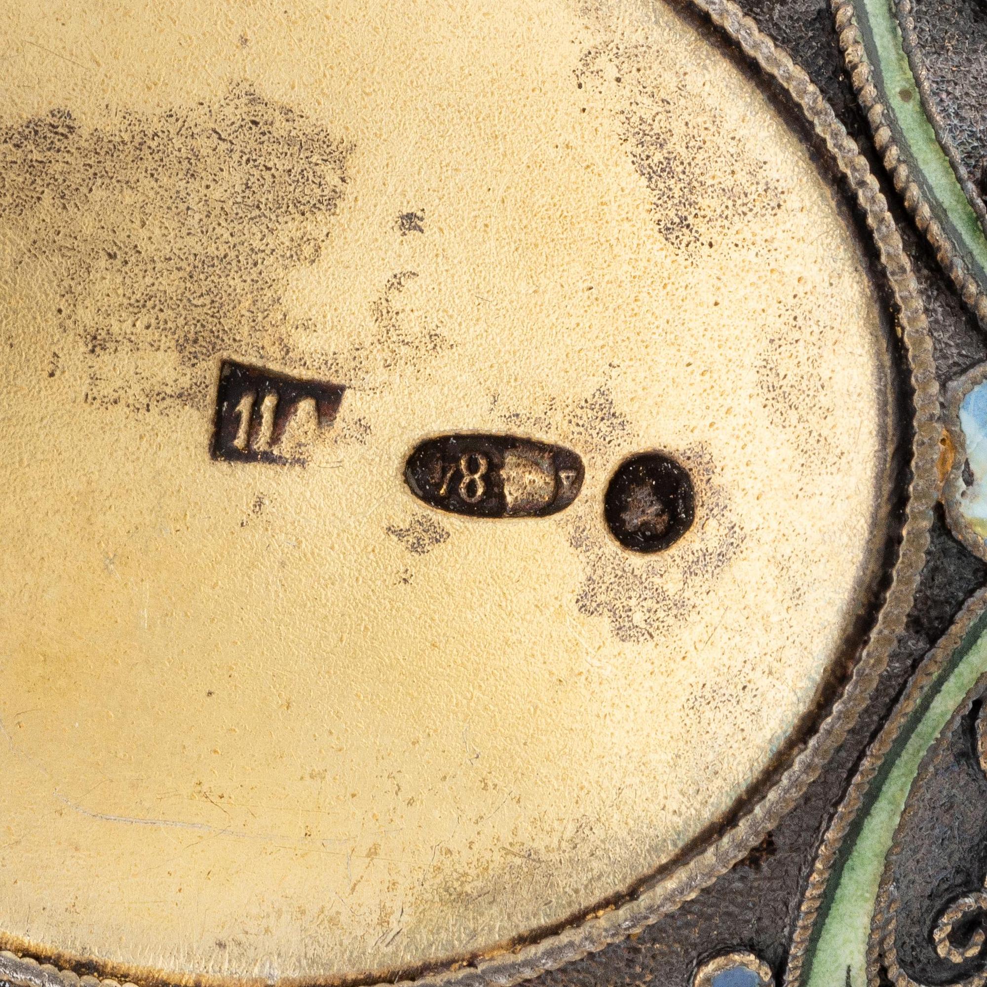 Costume jewellery and a kovsh, silver, three pieces, Russia.