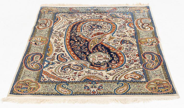 An old Sarouk rug, c. 157 x 105 cm,