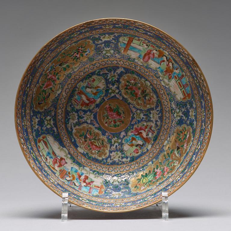 A blue glazed Canton bowl for the persian market, Qing dynasty, 19th Century.