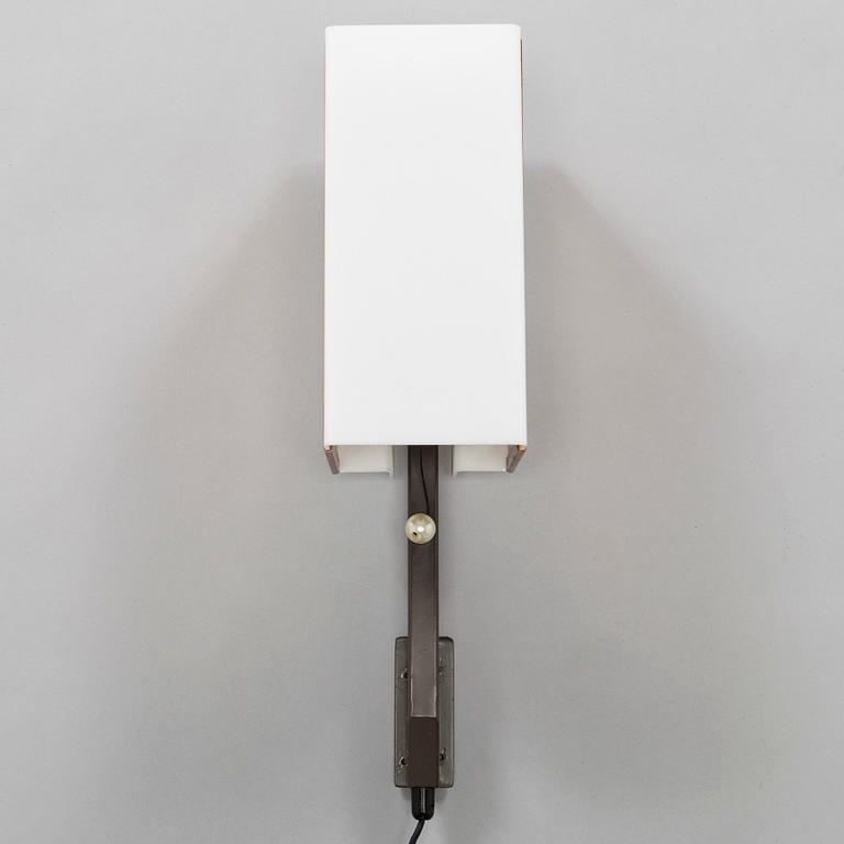 Lars-Gunnar Nordström, a 1970's wall light for Metallimestarit.