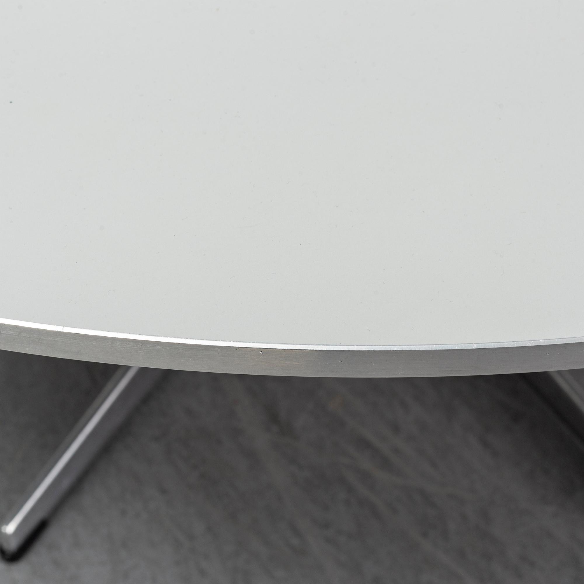 ARNE JACOBSEN, a sofa table for Fritz Hansen, Denmark, 1997.