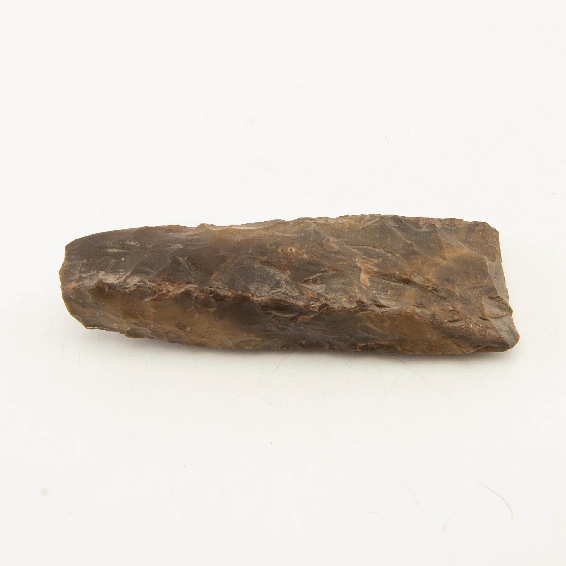 Arrowheads, stone axes, etc., seven pieces, Neolithic.