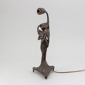 Alf Wallander, an Art Nouveau patinated bronze table lamp, AB Förenade konstgjuterierna, Stockholm 1898-1900.