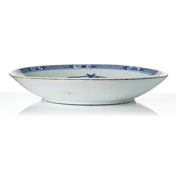 A massive blue and white charger, Qing dynasty, early Kangxi (1662-1722) with a Yu Tang Jia Qi mark.