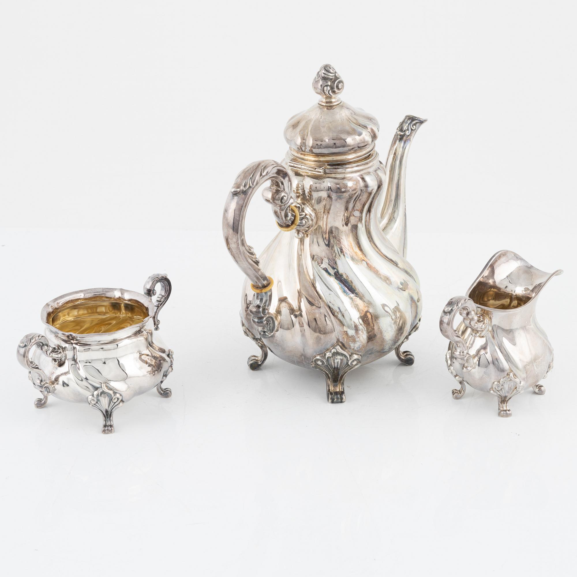 A 3-piece Norwegian silver Rococo style coffee service, Norsk Filigransfabrik, Oslo, around the year 1900.
