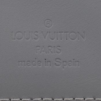 LOUIS VUITTON, a silver grey vernis calender, "Agenda PM".