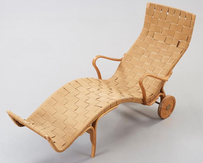 Bruno Mathsson, a beech lounge chair, Värnamo, Sweden 1950's.