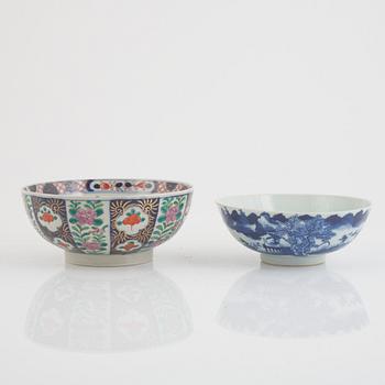 Två skålar, bojan samt vas, porslin, Kina, 1800-1900-tal.