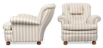 675. A pair of Josef Frank easy chairs, Firma Svenskt Tenn, model 336.