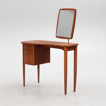 A Swedish Modern dressing table, mid 20th Century.