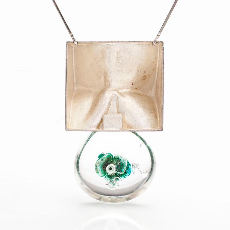 BJÖRN WECKSTRÖM, A sterling silver and acrylic necklace "Big drop". Lapponia 1973.