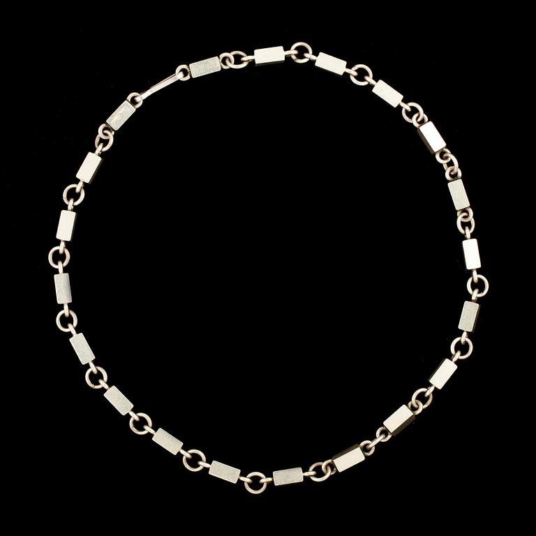 COLLIER, sterling silver. Wiwen Nilsson, Lund 1963. Vikt 68 g.