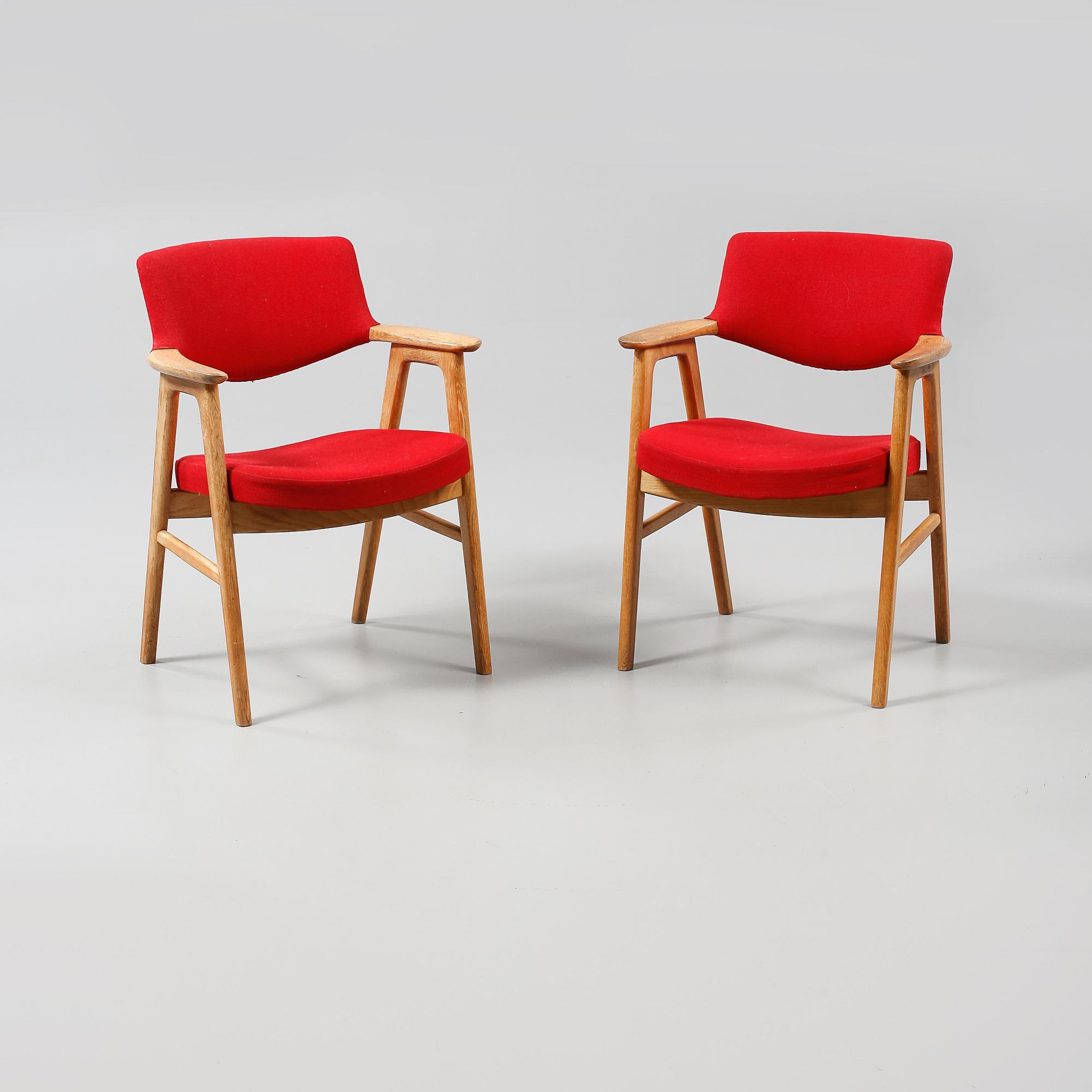 KARMSTOLAR, ett par, Erik Kirkegaard, Høng Stolefabrik, Danmark, 1950-tal.