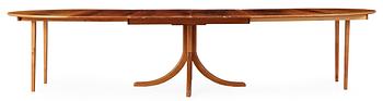 494. A Josef Frank mahogany dining table, Svenskt Tenn, model 1020.