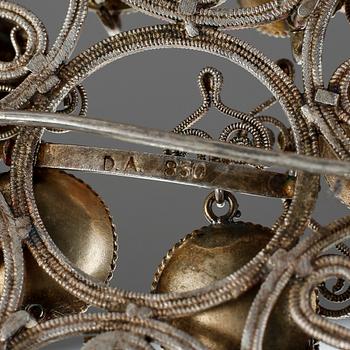 DRÄKTSMYCKE, Silver, möjligen Norge, 1900-talets första hälft, ca 53 g.