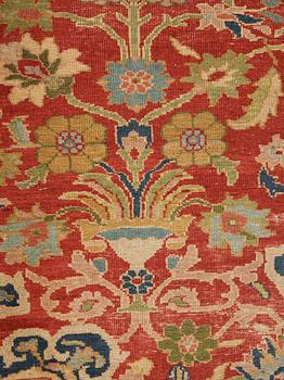 A CARPET. An antique Mahal, a so called Ziegler. 400,5 x 297 cm.