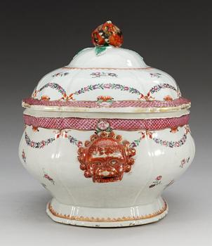 A famille rose tureen and cover, Qing dynasty, Qianlong (1736-95).