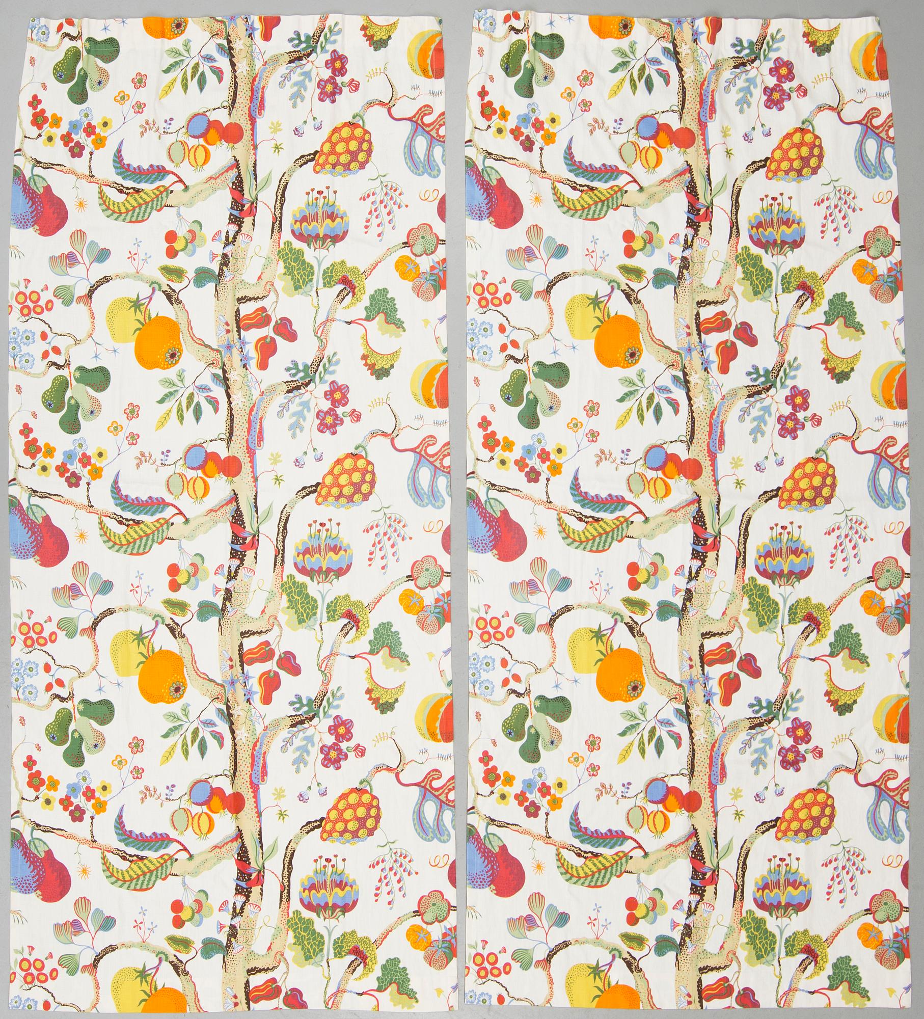 GARDINLÄNGDER, ett par, "Vegetable Tree", Josef Frank, Svenskt tenn, formgiven 1941–46.