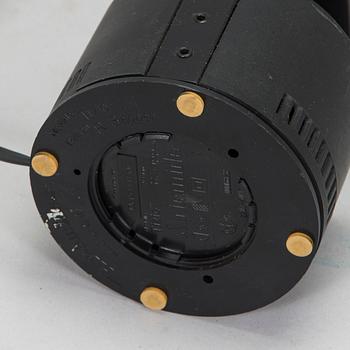 Richard Sapper, pöytävalaisinpari, "Tizio", Artemide, Italia.