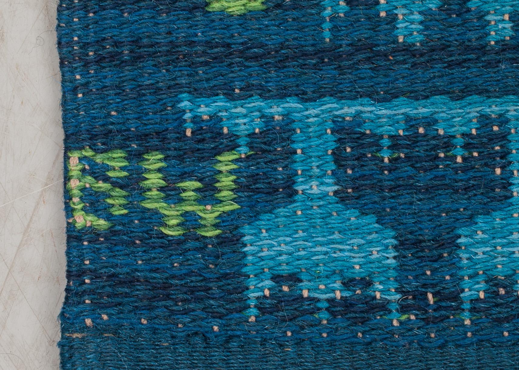 MATTA, dubbelsidig, monogramsignerad BW (Berit Woelfer möjligen). Ca 202 x 141 cm.